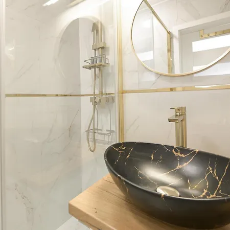 Anna Q4 Апартаменты *